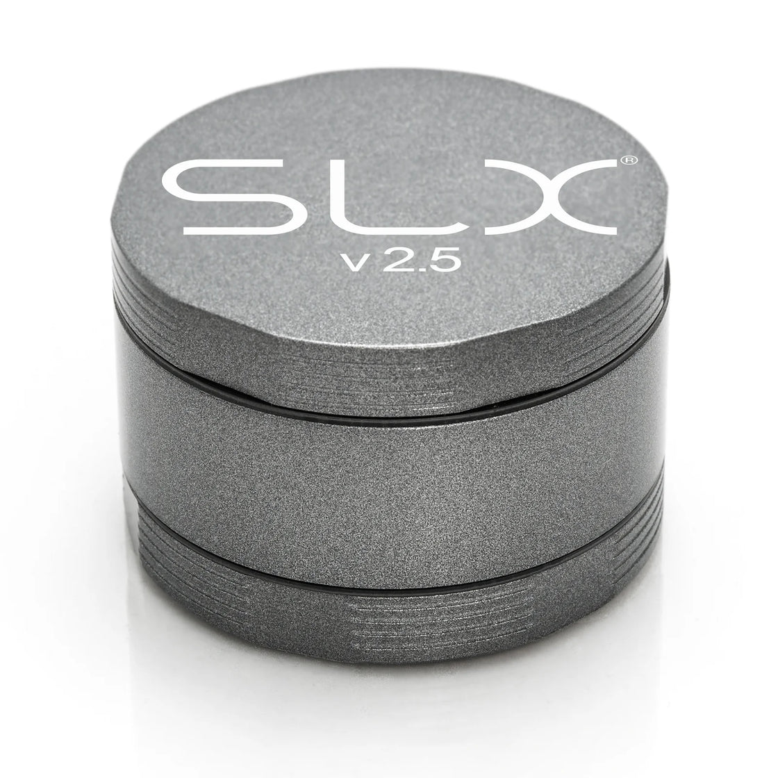 Non-stick SLX tobacco grinder offering smooth performance with a 2.5-inch diameter