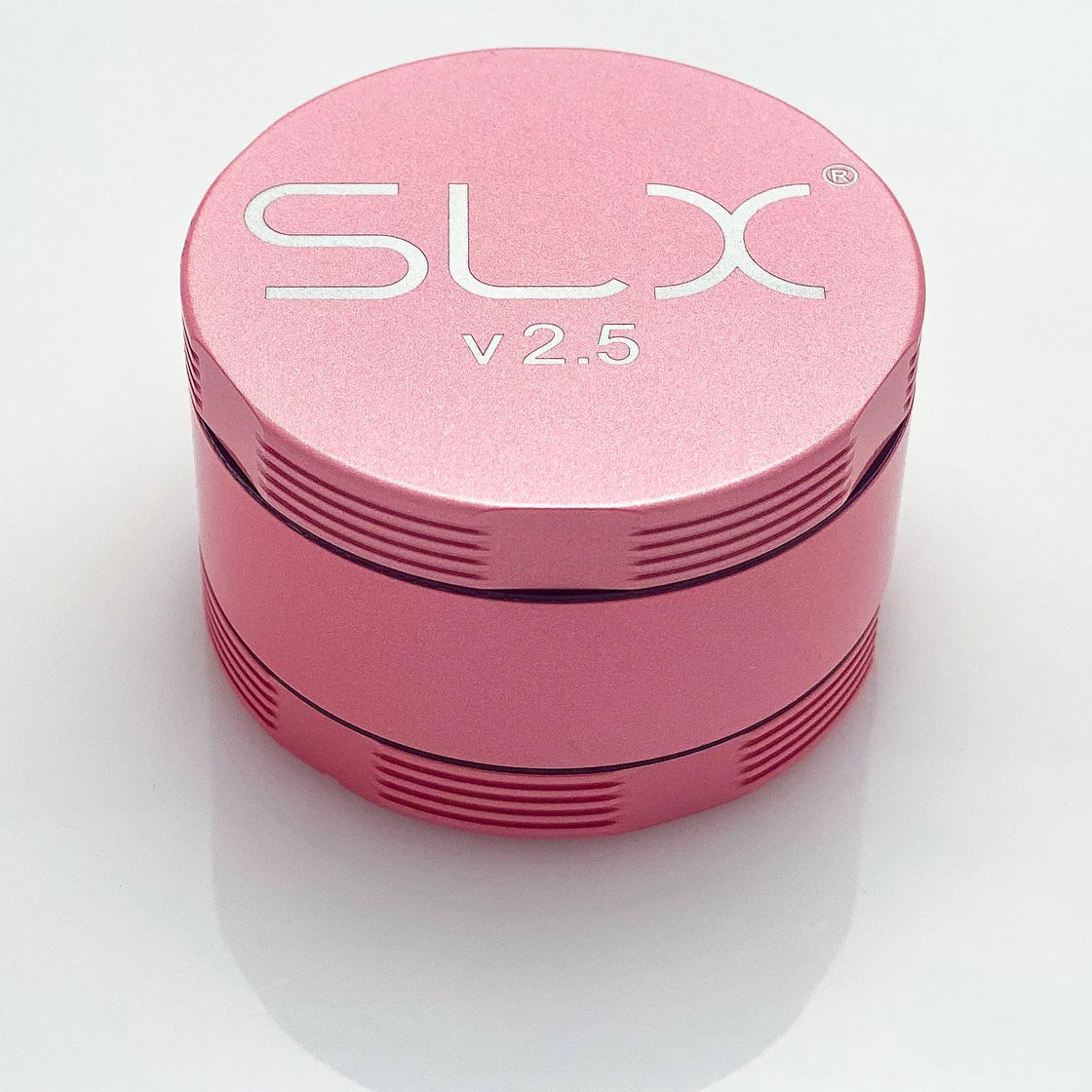 SLX V2.2 2.5-inch non-stick grinder designed for smooth tobacco grinding